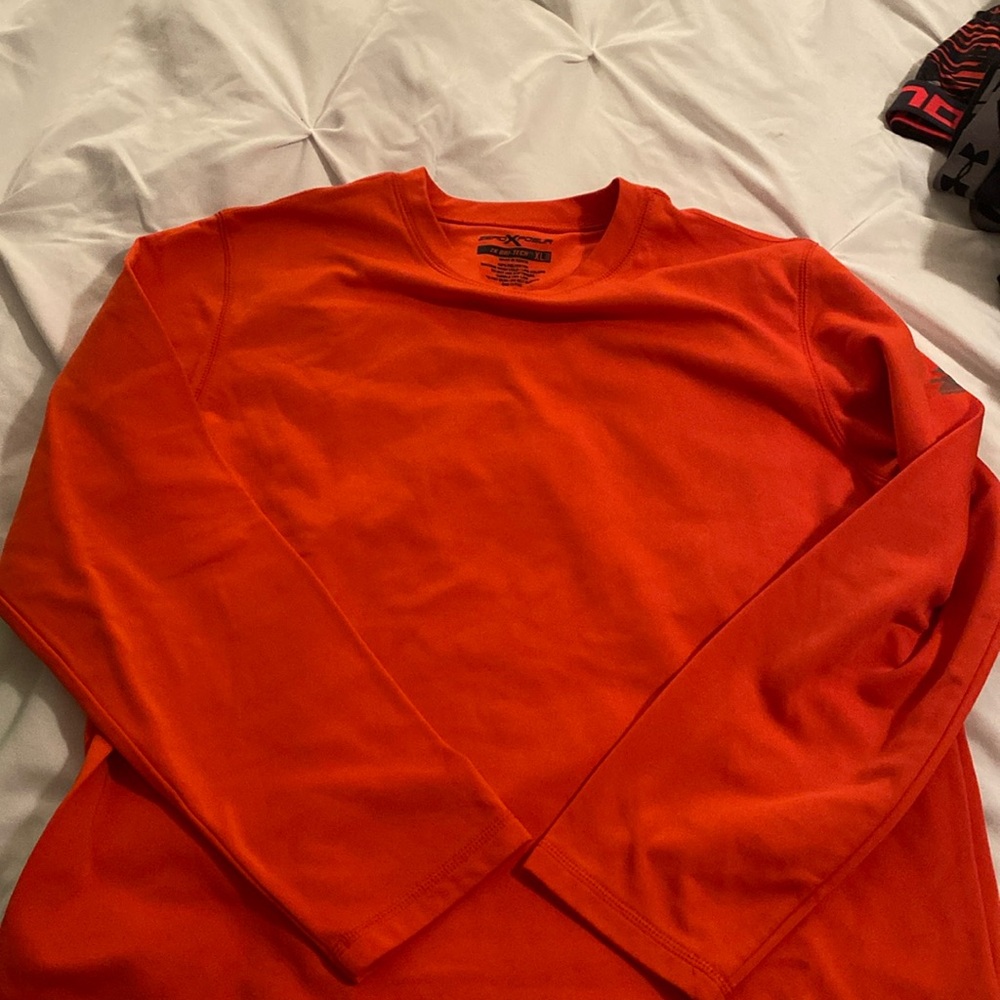 Youth X-Large dry tech long sleeve shirt